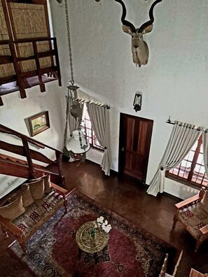 Business Single Room | Living area