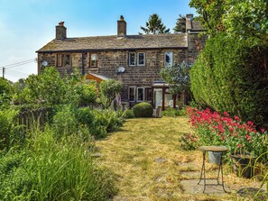 Exterior - 2 bedroom accommodation in Kirkburton, near Huddersfield (Kirkburton, near Huddersfield)