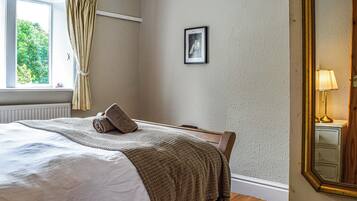 2 bedrooms, free WiFi, bed sheets