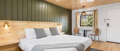 1 bedroom, bed sheets