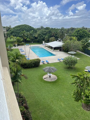 A Cozy 1 bedroom 1 bathroom Barbados Vacation Rentals   5 Minutes Walk to Beach 