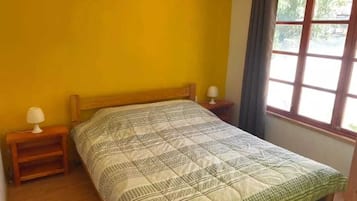 2 bedrooms, free WiFi, bed sheets