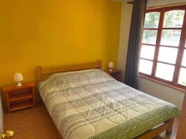Cabin | 2 bedrooms, free WiFi, bed sheets