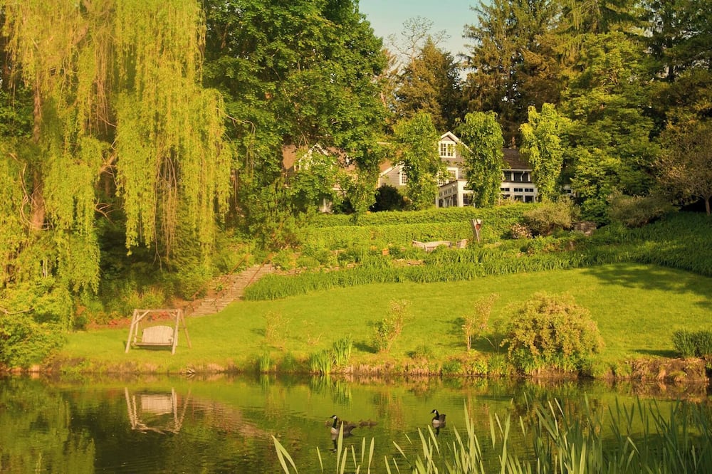 Buttermilk Falls Inn