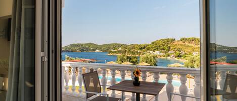 Suite Supérieure, vue mer | Terrasse/Patio