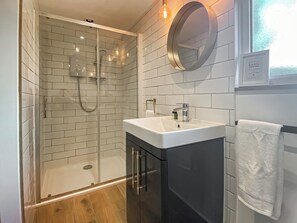 Towels - 1 bedroom accommodation in Hoxne, near Eye (Hoxne, near Eye)