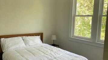 1 habitación, escritorio, tabla de planchar con plancha y wifi gratis