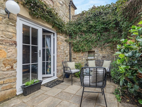 2 bedroom accommodation in Barnard Castle