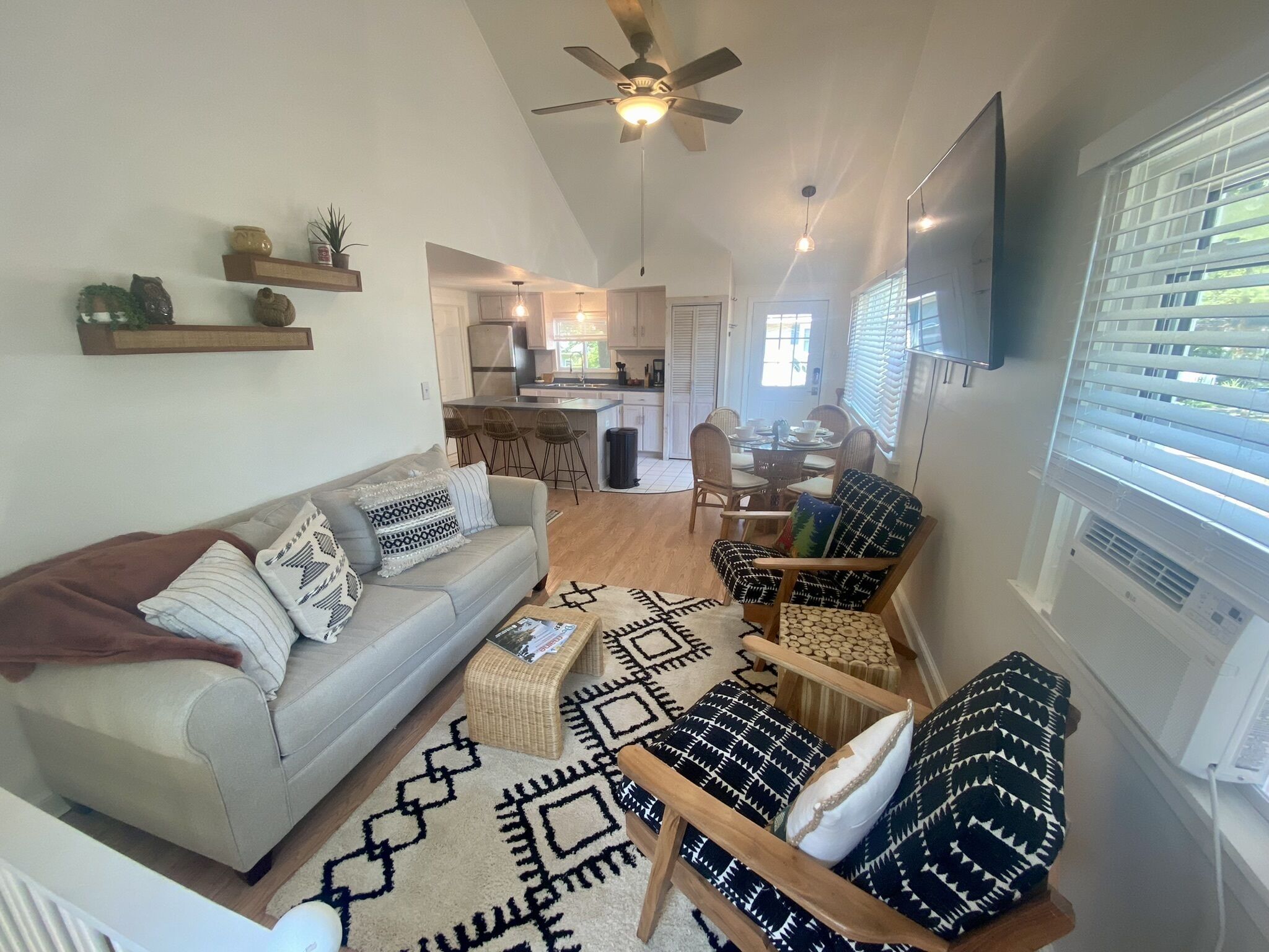 Cozy two bedroom cottage in Old Orchard Beach