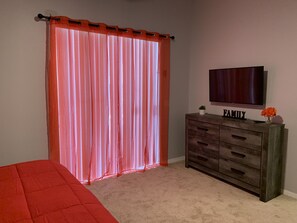 3 habitaciones, tabla de planchar con plancha y wifi gratis