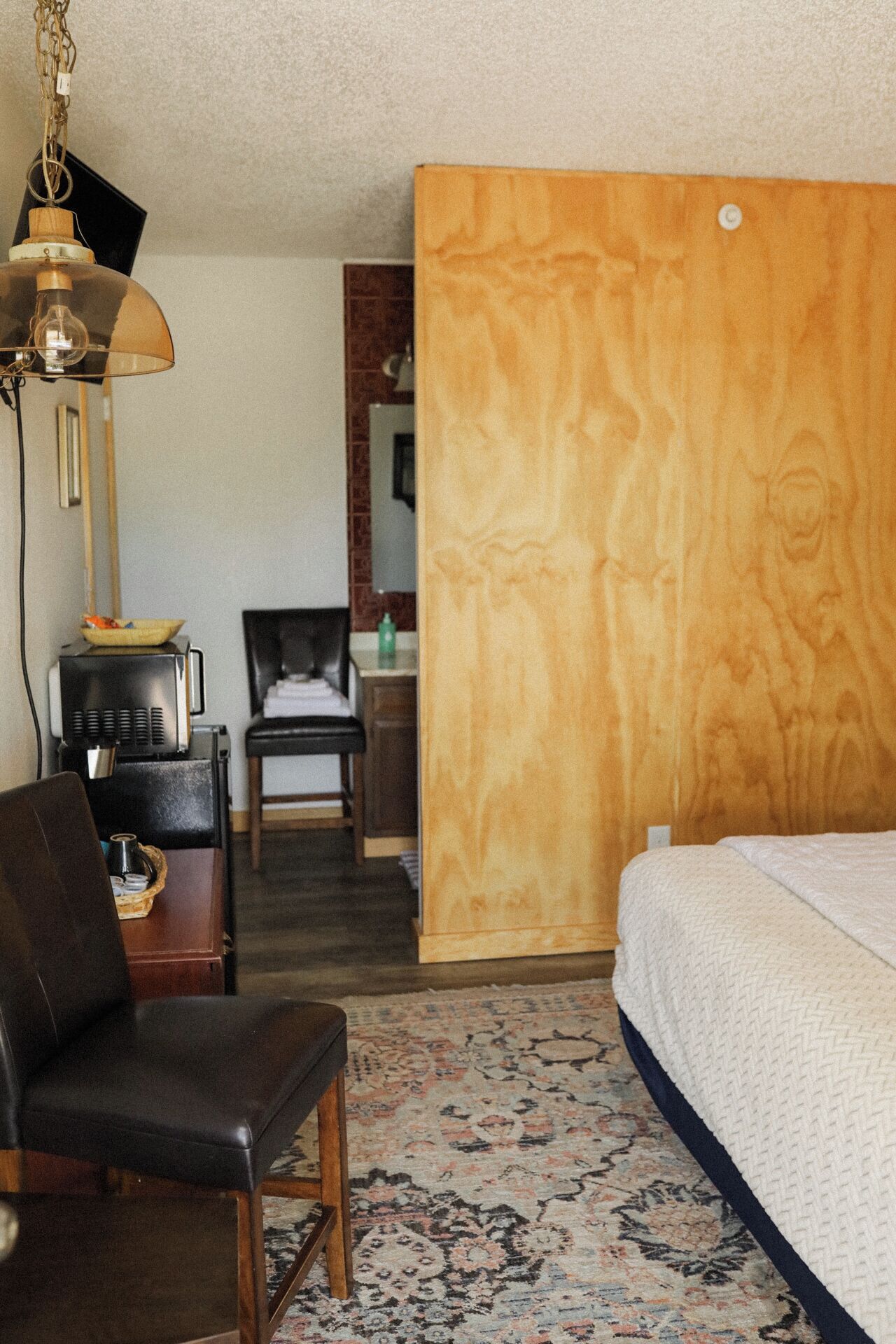 غرفة - سرير ملكي | منطقة المعيشة | تلفزيون ذك ي