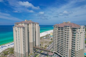 Exterior - Grand Panama Resort 3BD 3BTH 1500 sq ft Oceanview. Pets welcome! Park 3 cars. (Panama City Beach)