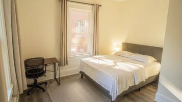 1 bedroom, desk, iron/ironing board, free WiFi