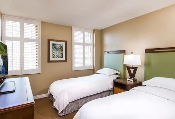 2 bedrooms, WiFi, bed sheets - Waikiki | Lagoon Resort | Pools & Beach | 2BR Premier (Honolulu Oahu)