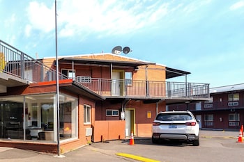 Banfield Studios By OYO Portland OR