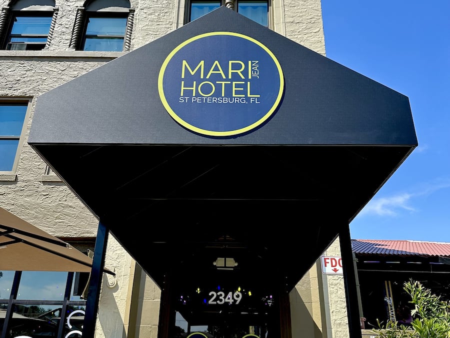 EntrĂ©e de lâhĂ©bergement