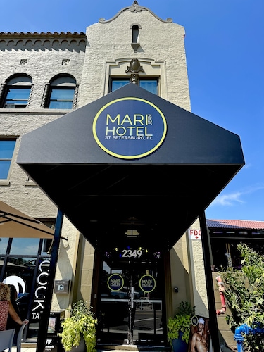 Mari Jean Hotel - All Adults Welcome