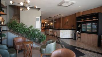 43-inch LED TV with cable channels, TV