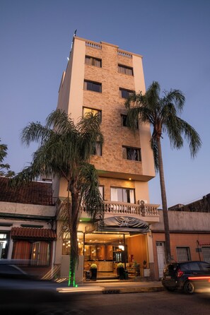 Front of property - evening/night - Like Design Hotel Rivera (Rivera)