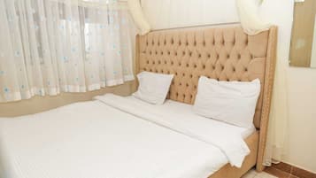 1 chambre, fer et planche Ă repasser, Wi-Fi, draps fournis