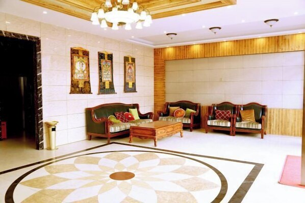 Interior - Daozhimeng Hotel (Daocheng)