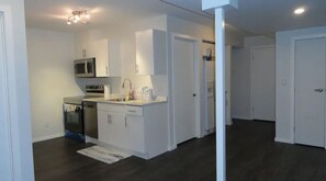 Microwave, oven, stovetop, dishwasher - Afan Home of Joy (Winnipeg)