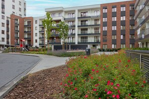 Exterior - Family Apartment Warsaw by Renters (Warsaw)