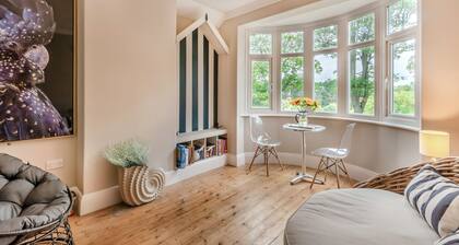 4 bedroom accommodation in Scarborough