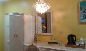Interni