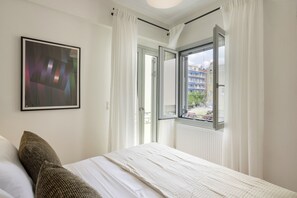 2 Schlafzimmer, Bügeleisen/Bügelbrett