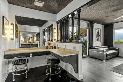 Johnny Cash's Former Ojai Ranch 6 acres Pool, Views California's Graceland