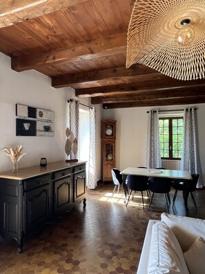 Interior - Superbe Gîte « La Caussenarde » (Balaguier-d'Olt)