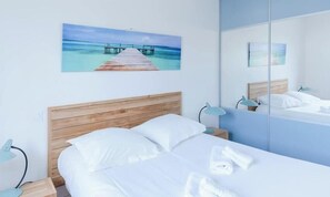 4 bedrooms, iron/ironing board, free WiFi, bed sheets