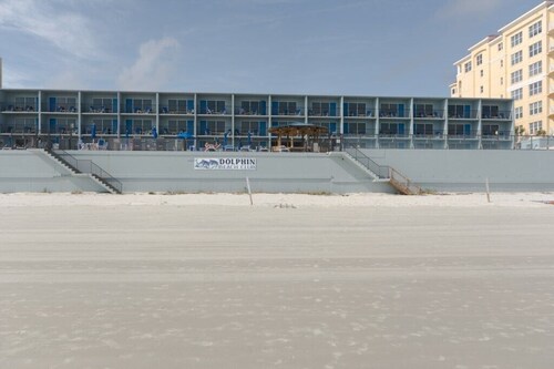 Daytona Beach | Couples Ocean Coast Retreat | Pool + Beach