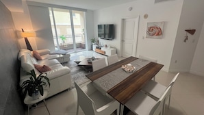 Living area - RESORT STILE APARTMENT  (Boynton Beach)