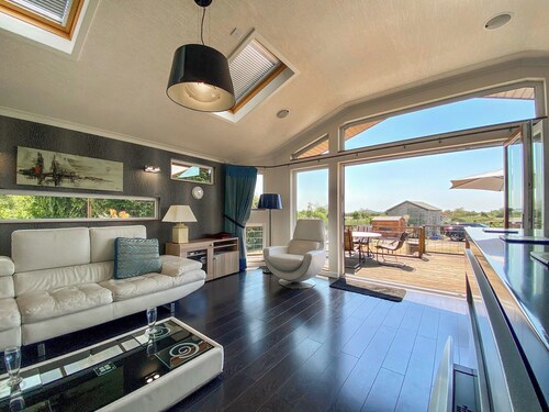 2 bedroom accommodation in Weston-super-Mare