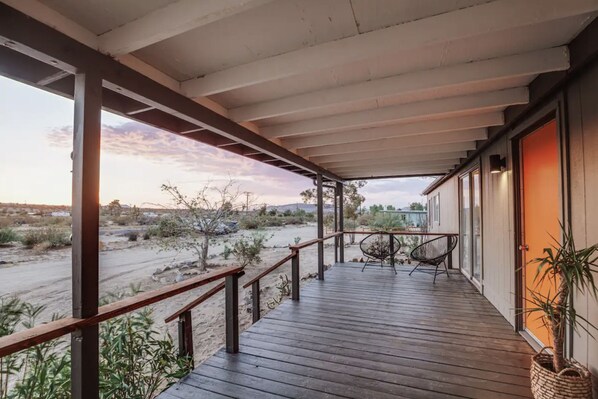 Terrace/patio - Boutique Landers Home on 6 acres w/ Great Views & Hot Tub (Landers)