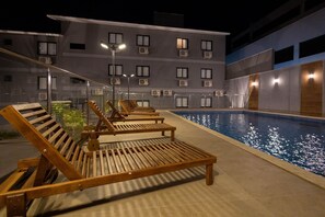 Outdoor pool - Safa Hotel (Foz do Iguaçu)