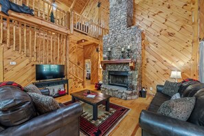 Smart TV, chimenea, futbolito, mesa de ping pong