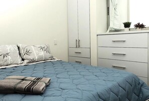 2 chambres, fer et planche à repasser, Wi-Fi, draps fournis