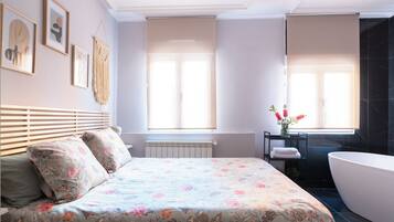 2 slaapkamers, een strijkplank/strijkijzer, wifi, beddengoed