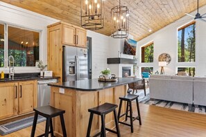 Interior - Moonlight Crush Exciting Getaway Destination Fun for All Ages! (Broken Bow)