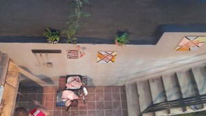Phòng 4 cơ bản | Hiên