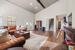 Smart TV, computer monitors, printers