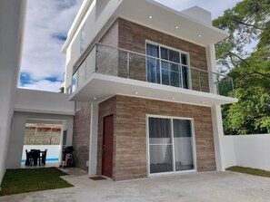 المنشأة من الخ�ارج