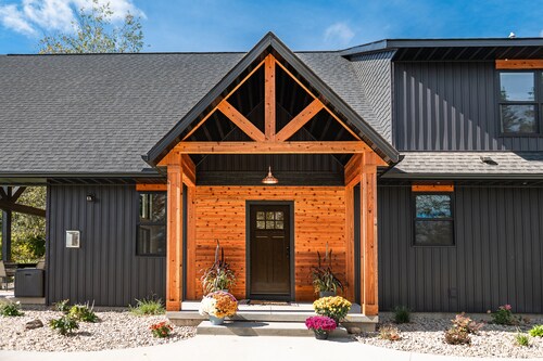 Crystal Mountain Retreat: Private Betsie Riverfront & Recreational Trail Access