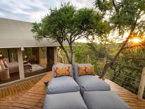 Luxury Tent - Dragon Rock