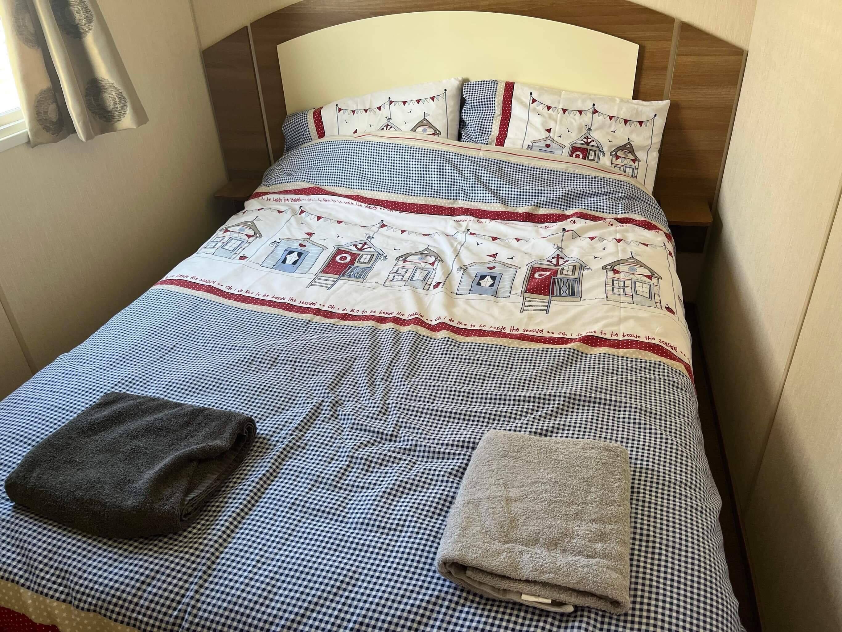 Nhà gỗ | 3 phòng ngủ, bộ trải giường 