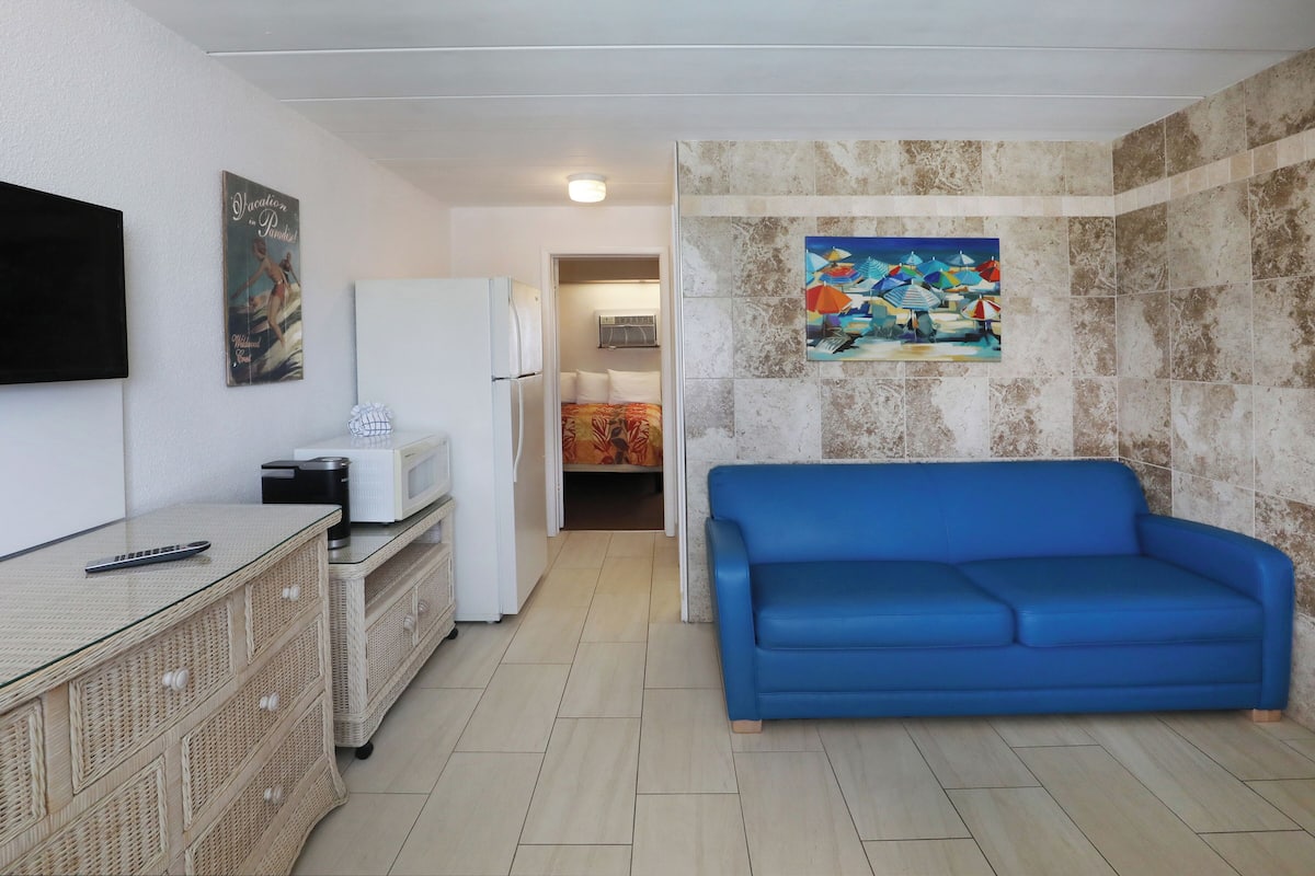 Room | In-room safe, iron/ironing board, free WiFi, bed sheets