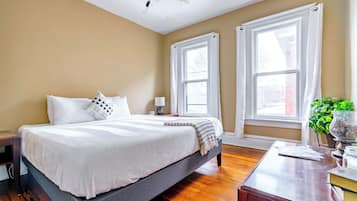 Jungle Book | 2 bedrooms, Egyptian cotton sheets, premium bedding, memory foam beds